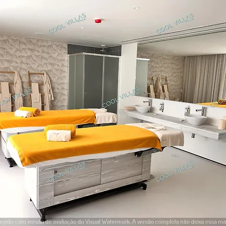 Beachfront - 4 Pax - Swimming Pool *