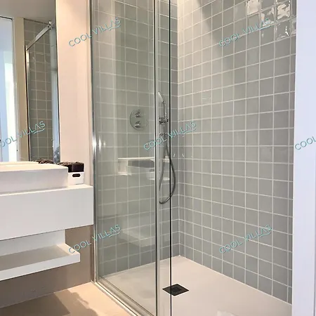 דירה Beachfront - 4 Pax - Swimming Pool